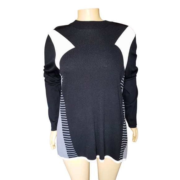 Lane Bryant Sweaters - Lane Bryant Black White Gray Colorblock Mock Neck Sweater 26/28